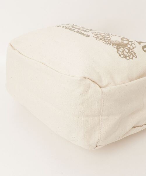 FRUIT OF THE LOOM(フルーツオブザルーム)の「【FRUIT OF THE LOOM/フルーツオブザルーム 】FTL NEWSPAPER BAG(ショルダーバッグ・レディース・レッド/ブラック/サックスブルー/ベージュ/イエロー・FREE)」の7枚目の写真