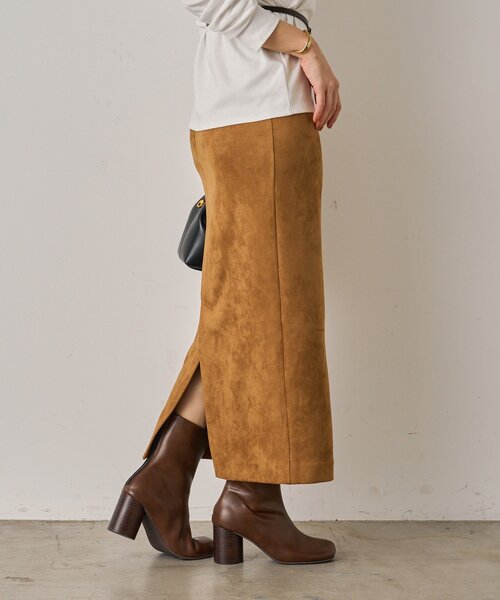 LOUNGEDRESS（ラウンジドレス）の「フェイクスウェードスカート（スカート・レディース・キャメル/ベージュ・SMALL/MEDIUM）」の16枚目の写真