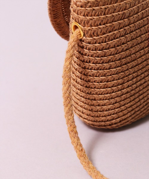 sanrio（サンリオ）の「(SK)【sanrio】ストロー素材ミニ フラップ ショルダーバッグ（ショルダーバッグ・レディース・ベージュ系1/ベージュ系3/ベージュ系4/ベージュ系2・ONE SIZE）」の10枚目の写真