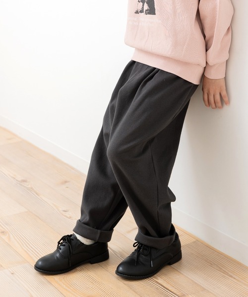 chil2（チルツー）の「全12色 カラバリ ハイパーストレッチ ワイドパンツ（その他パンツ・キッズ・チャコールグレー/ワインレッド/クリーム/ミント/ブルー/イエロー/カーキ/ブラウン/ネイビー/ベージュ/ブラック/ライトブルー・150cm/90cm/110cm/100cm/120cm/140cm/80ｃｍ/130cm）」の2枚目の写真