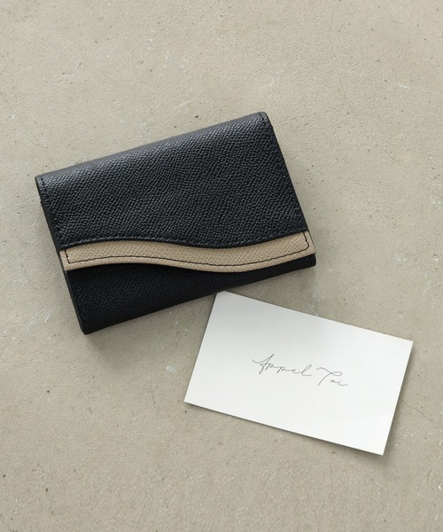 ALTROSE(アルトローズ)の「ウェーブ 名刺ケース 名刺入れ カードケース バイカラー 配色(名刺入れ・レディース・ベージュ/ブラック/グレー/アイボリー・FREE)」の3枚目の写真