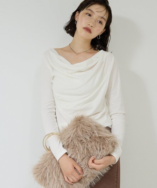 GALLARDAGALANTE（ガリャルダガランテ）の「【2WAY】オフショルカットソー（Tシャツ/カットソー・レディース・ブラック/ホワイト/アイボリー・FREE）」の6枚目の写真