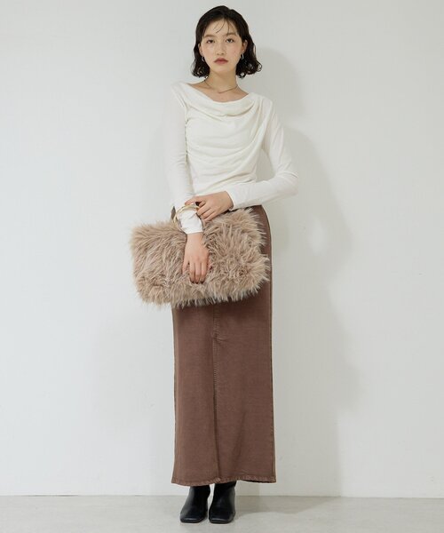 GALLARDAGALANTE（ガリャルダガランテ）の「【2WAY】オフショルカットソー（Tシャツ/カットソー・レディース・ブラック/ホワイト/アイボリー・FREE）」の8枚目の写真