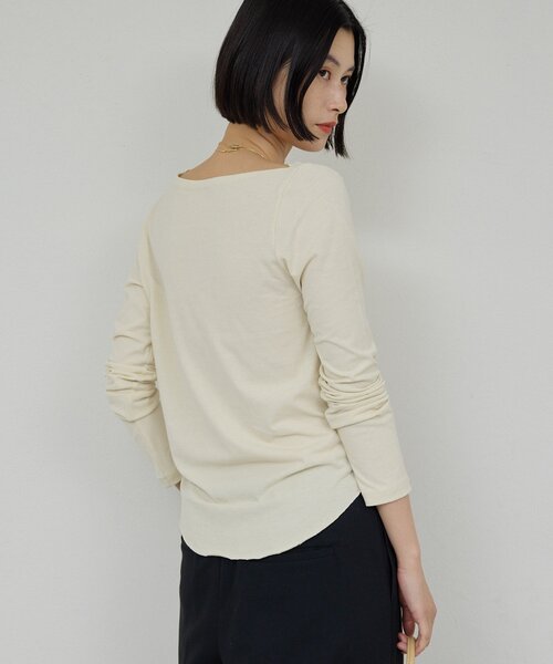 GALLARDAGALANTE（ガリャルダガランテ）の「【2WAY】オフショルカットソー（Tシャツ/カットソー・レディース・ブラック/ホワイト/アイボリー・FREE）」の14枚目の写真