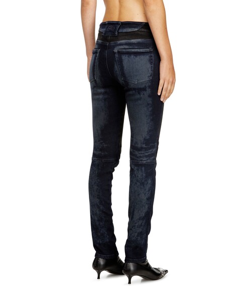 DIESEL(ディーゼル)の「ウィメンズ デニムパンツ SLIM D-BIKEE-S(デニムパンツ・レディース・ブラック×ブルー・23inch/25inch/27inch)」の3枚目の写真