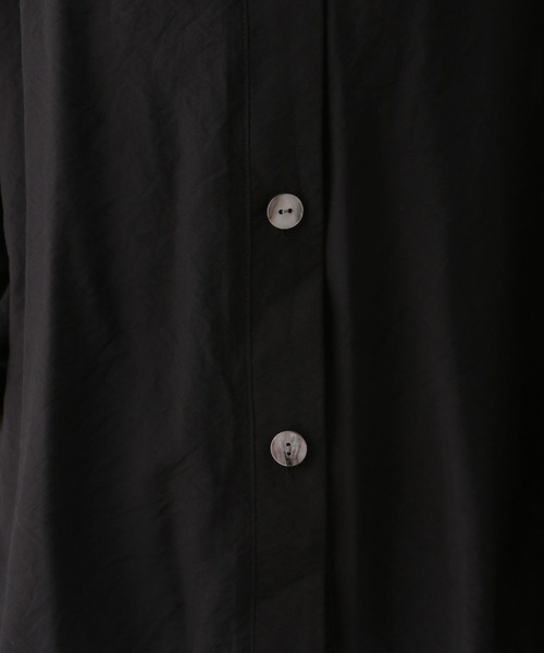 Elura（エルーラ）の「Ｖネックブラウスカーディガン/590647（カーディガン/ボレロ・レディース・オフホワイト/ブラック/キャメル・FREE）」の15枚目の写真