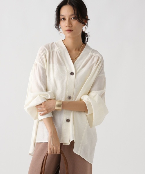 Elura（エルーラ）の「Ｖネックブラウスカーディガン/590647（カーディガン/ボレロ・レディース・オフホワイト/ブラック/キャメル・FREE）」の8枚目の写真