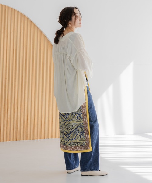 Elura（エルーラ）の「Ｖネックブラウスカーディガン/590647（カーディガン/ボレロ・レディース・オフホワイト/ブラック/キャメル・FREE）」の5枚目の写真