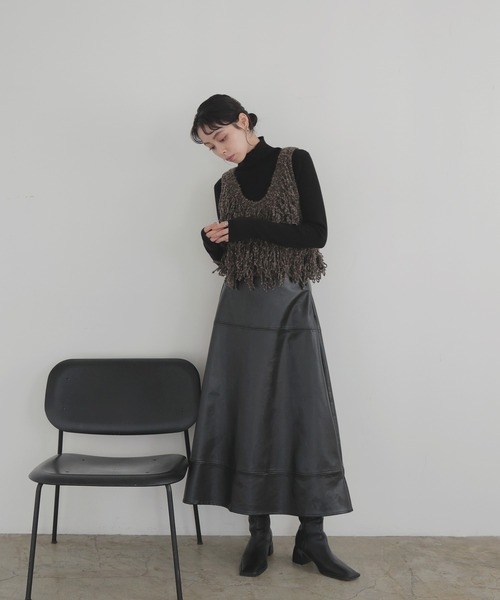 LIAN（リアン）の「フリンジニットベスト（ベスト・レディース・アイボリー/チャコールグレー/ブラウン・FREE）」の7枚目の写真