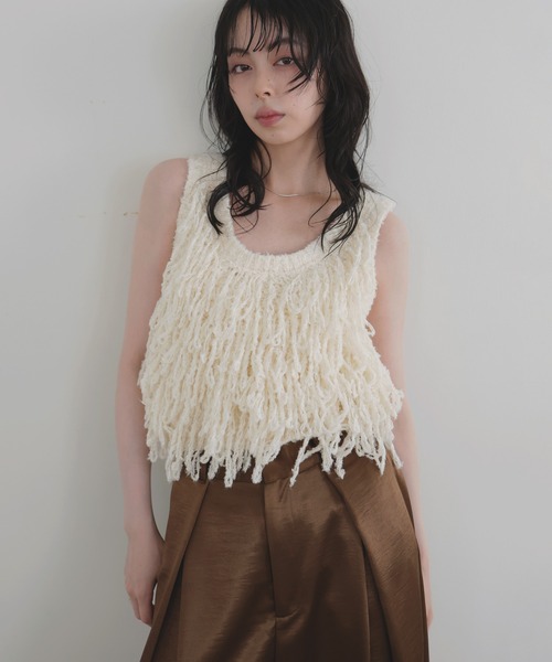 LIAN（リアン）の「フリンジニットベスト（ベスト・レディース・アイボリー/チャコールグレー/ブラウン・FREE）」の17枚目の写真