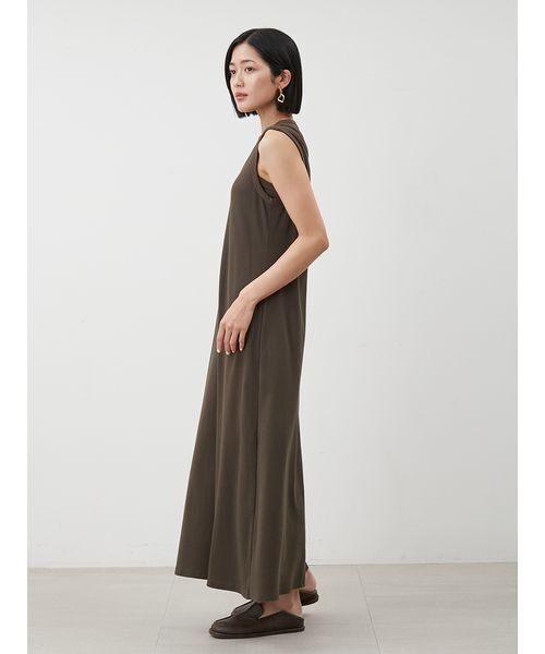 Mila Owen（ミラオーウェン）の「【セットアイテム】タンクレイヤードマキシカットソーワンピース（ワンピース・レディース・アイボリー/カーキ/ブラック・0/1）」の10枚目の写真