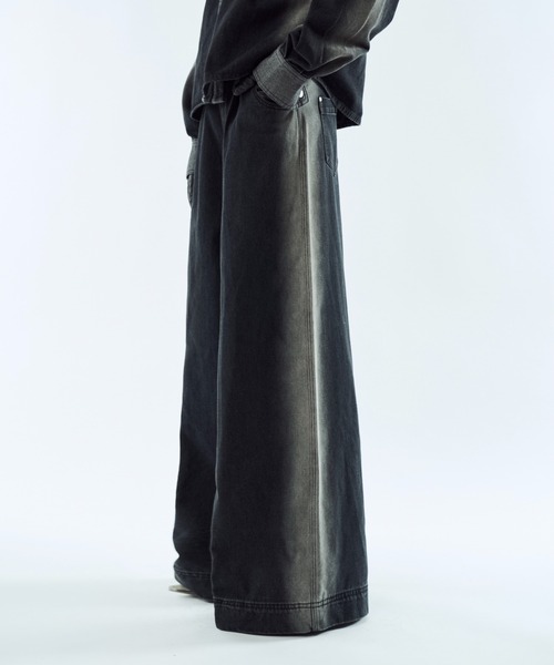 seyto（セイト）の「Gradation wide straight denim pants / グラデーションワイドストレートデニムパンツ（デニムパンツ・メンズ・ブラウン/ブラック・1/3/2）」の6枚目の写真