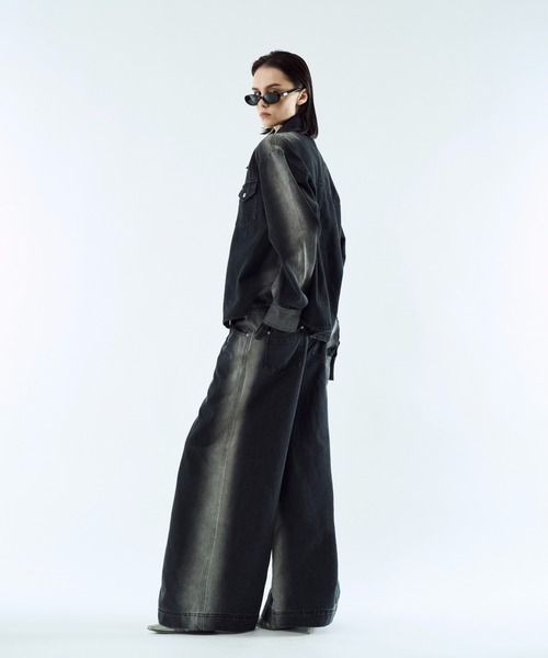 seyto（セイト）の「Gradation wide straight denim pants / グラデーションワイドストレートデニムパンツ（デニムパンツ・メンズ・ブラウン/ブラック・1/3/2）」の16枚目の写真