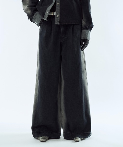 seyto（セイト）の「Gradation wide straight denim pants / グラデーションワイドストレートデニムパンツ（デニムパンツ・メンズ・ブラウン/ブラック・1/3/2）」の3枚目の写真