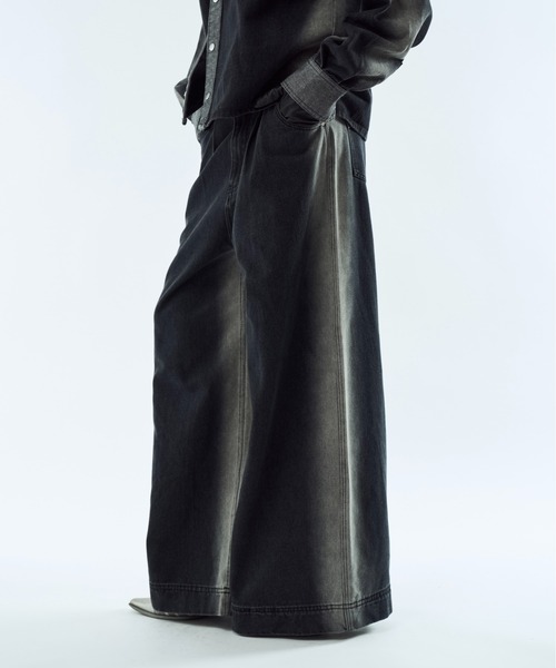 seyto（セイト）の「Gradation wide straight denim pants / グラデーションワイドストレートデニムパンツ（デニムパンツ・メンズ・ブラウン/ブラック・1/3/2）」の8枚目の写真