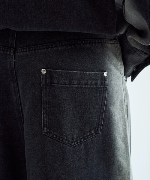 seyto（セイト）の「Gradation wide straight denim pants / グラデーションワイドストレートデニムパンツ（デニムパンツ・メンズ・ブラウン/ブラック・1/3/2）」の12枚目の写真