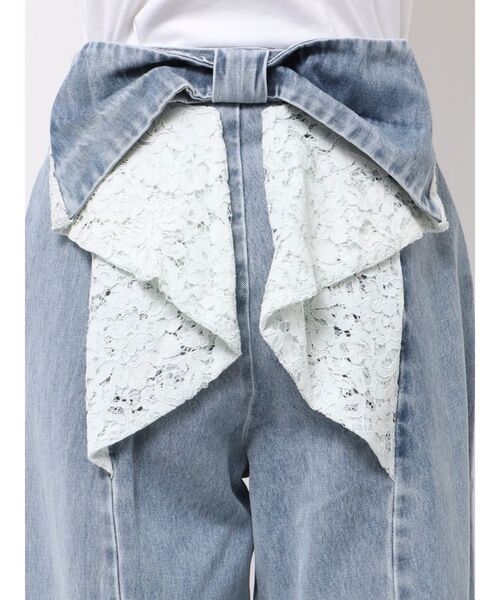 CALNAMUR(カルナムール)の「バックリボンデニムパンツ(デニムパンツ・レディース・ブラック/ライトブルー・SMALL/MEDIUM)」の11枚目の写真