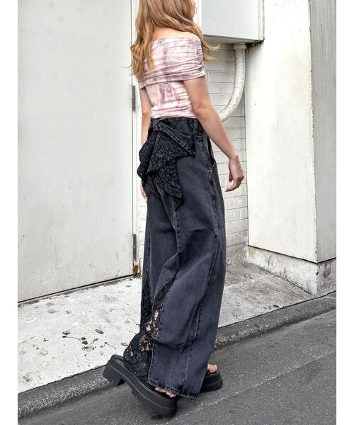 CALNAMUR（カルナムール）の「BACK RIBBON DENIM PT/バックリボンデニムパンツ（デニムパンツ・レディース・ブラック/ライトブルー・SMALL/MEDIUM）」の20枚目の写真