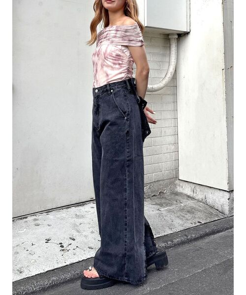 CALNAMUR（カルナムール）の「BACK RIBBON DENIM PT/バックリボンデニムパンツ（デニムパンツ・レディース・ブラック/ライトブルー・SMALL/MEDIUM）」の21枚目の写真