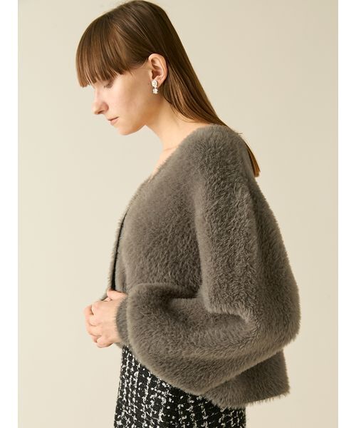 FURFUR(ファーファー)の「マルチビジューボタンフェザーカーディガン(カーディガン/ボレロ・レディース・ピンク/チャコールグレー/オフホワイト・F)」の6枚目の写真