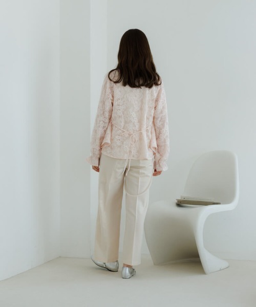 flower（フラワー）の「ボタニカルフレアトップ（シャツ/ブラウス・レディース・ベビーピンク/アイボリー・FREE）」の7枚目の写真