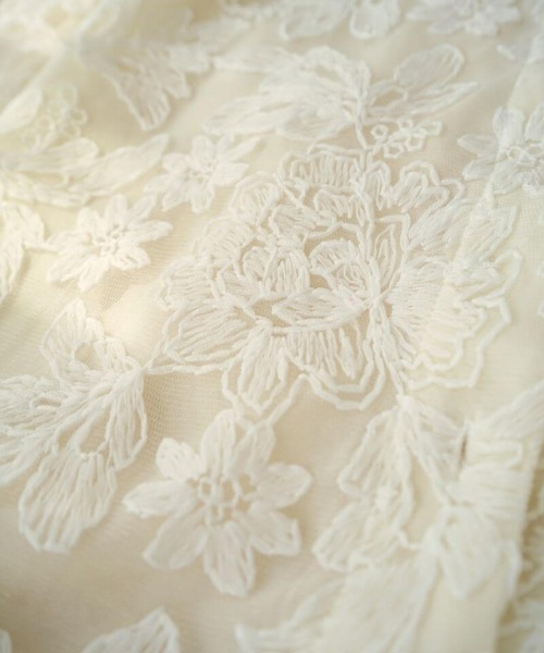 flower（フラワー）の「ボタニカルフレアトップ（シャツ/ブラウス・レディース・ベビーピンク/アイボリー・FREE）」の10枚目の写真