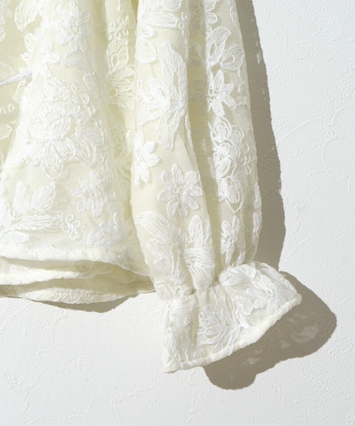 flower（フラワー）の「ボタニカルフレアトップ（シャツ/ブラウス・レディース・ベビーピンク/アイボリー・FREE）」の20枚目の写真