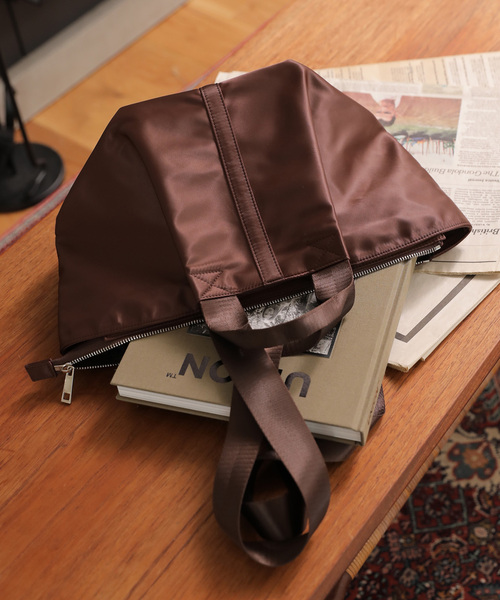 JOURNAL STANDARD relume(ジャーナルスタンダード レリューム)の「《WEB限定追加2》RELUME ナイロントートバッグ(トートバッグ・レディース・ブラウン/ブラック/カーキ・FREE)」の2枚目の写真