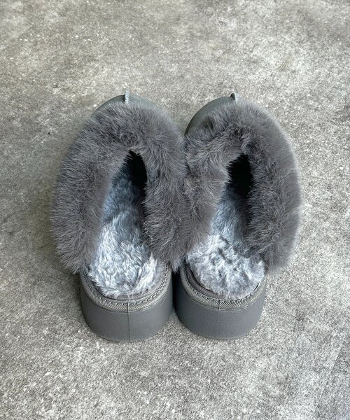 CPCM（シーピーシーエム）の「厚底ムートンシューズ（ブーツ・レディース・キャメル/ブラック/グレー・SMALL/MEDIUM/LARGE）」の8枚目の写真