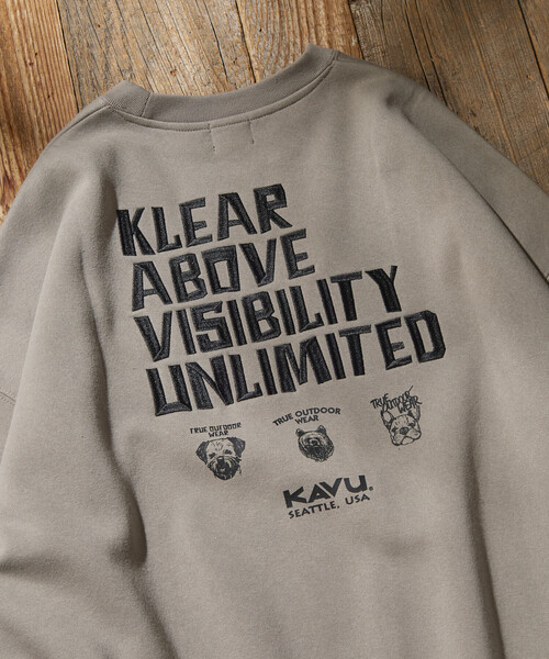 FREAK'S STORE(フリークスストア)の「限定展開 KAVU×FREAK'S STORE/カブ― 別注 バック刺繍デザイン クルーネック スウェット / Klear(スウェット・メンズ・スミクロ/グリーン/グレイッシュベージュ/アッシュグレー・SMALL/MEDIUM/LARGE)」の20枚目の写真