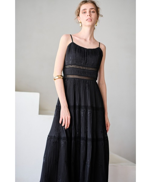 Estella.K(エステラケー)の「Dolce Vita Pleated Dress エンブロイダリープリーツドレス(ワンピース・レディース・ブラック/ラベンダー/ホワイト・FREE)」の10枚目の写真