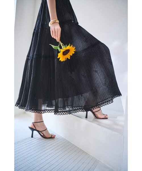 Estella.K(エステラケー)の「Dolce Vita Pleated Dress エンブロイダリープリーツドレス(ワンピース・レディース・ブラック/ラベンダー/ホワイト・FREE)」の14枚目の写真