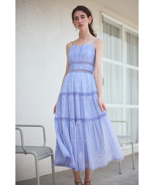 Dolce Vita Pleated Dress エンブロイダリープリーツドレス