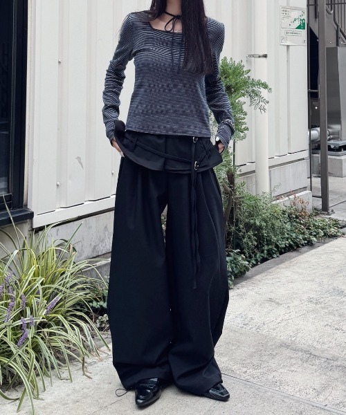 nemne store(ネンネストア)の「ウェストフリルスラックス(スラックス・レディース・ブラック/グレー・SMALL/MEDIUM)」の4枚目の写真