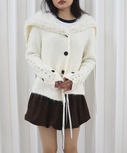 CECIL McBEE(セシルマクビー)の「ファー付きニットカーディガン(ニット/セーター・レディース・アイボリー/グレー/ベージュ・FREE)」の9枚目の写真