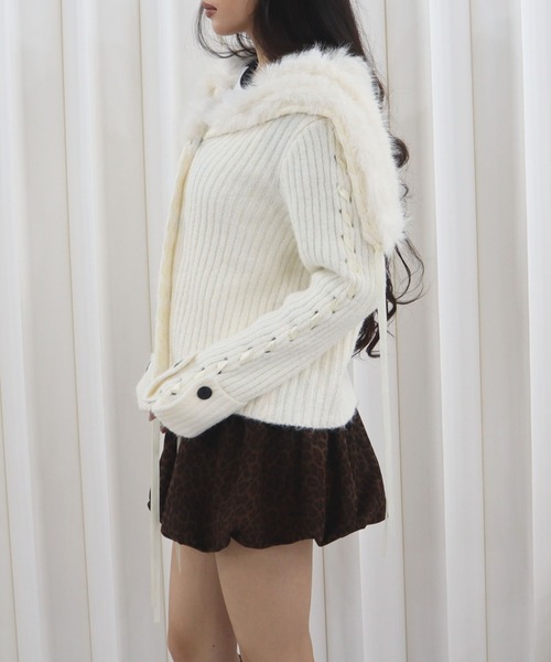 CECIL McBEE(セシルマクビー)の「ファー付きニットカーディガン(ニット/セーター・レディース・アイボリー/グレー/ベージュ・FREE)」の10枚目の写真