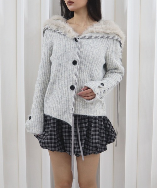 CECIL McBEE(セシルマクビー)の「ファー付きニットカーディガン(ニット/セーター・レディース・アイボリー/グレー/ベージュ・FREE)」の19枚目の写真