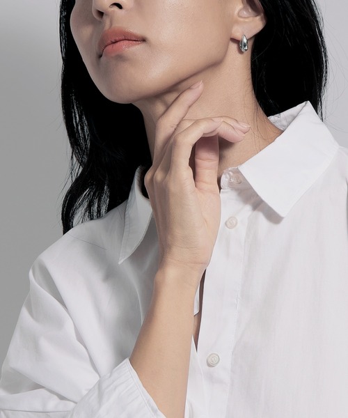 LAH（エルエーエイチ）の「フープピアス（ピアス（両耳用）・レディース・シルバー・ONE SIZE）」の7枚目の写真