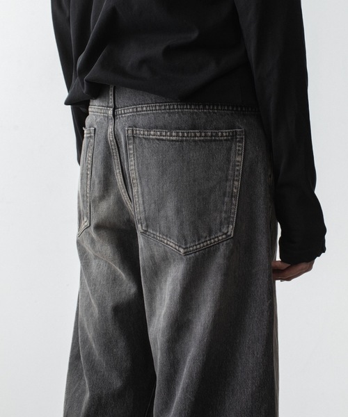 ATTACHMENT(アタッチメント)の「13OZ デニム 3Dジーンズ / 13OZ DENIM 3D JEANS(デニムパンツ・メンズ・ブラック/ライトインディゴブルー・3/2/1)」の6枚目の写真