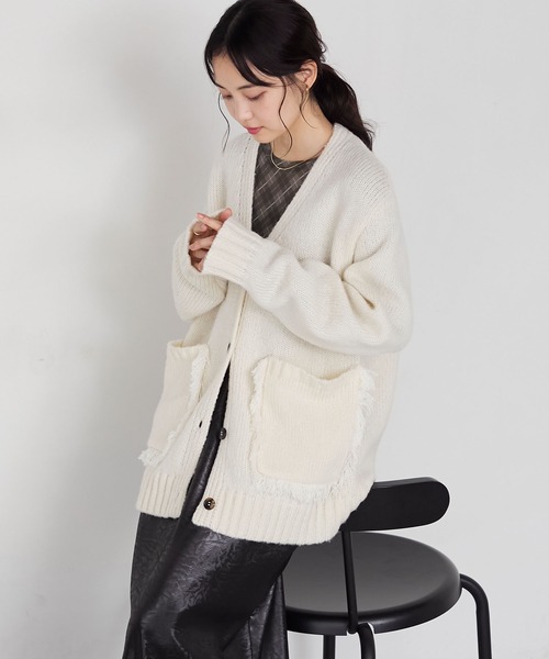 forksy.(フォルクシー)の「【forksy.】フリンジポケットオーバーサイズVネックカーディガン(カーディガン/ボレロ・レディース・ベージュ/チャコールグレー/オフホワイト・FREE)」の15枚目の写真