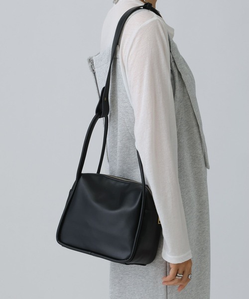 LEPSIM(レプシィム)の「キューブ2WAYバッグ 599318(ショルダーバッグ・レディース・ブラック/グレー・ONE SIZE)」の13枚目の写真