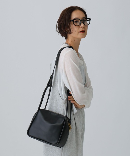 LEPSIM(レプシィム)の「キューブ2WAYバッグ 599318(ショルダーバッグ・レディース・ブラック/グレー・ONE SIZE)」の14枚目の写真