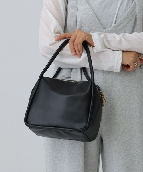 LEPSIM(レプシィム)の「キューブ2WAYバッグ 599318(ショルダーバッグ・レディース・ブラック/グレー・ONE SIZE)」の16枚目の写真