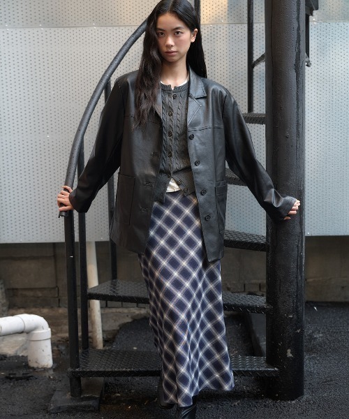 GENERAL IDEA（ジェネラルアイデア）の「woman signature super fine wool cable cardigan ウールブレンドケーブル編みカーディガン（カーディガン/ボレロ・レディース・チャコール/カーキ・L/M/S/XS）」の11枚目の写真