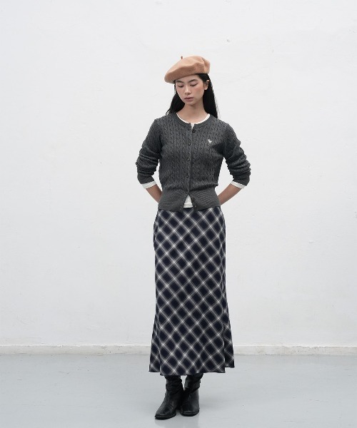 GENERAL IDEA（ジェネラルアイデア）の「woman signature super fine wool cable cardigan ウールブレンドケーブル編みカーディガン（カーディガン/ボレロ・レディース・チャコール/カーキ・L/M/S/XS）」の6枚目の写真