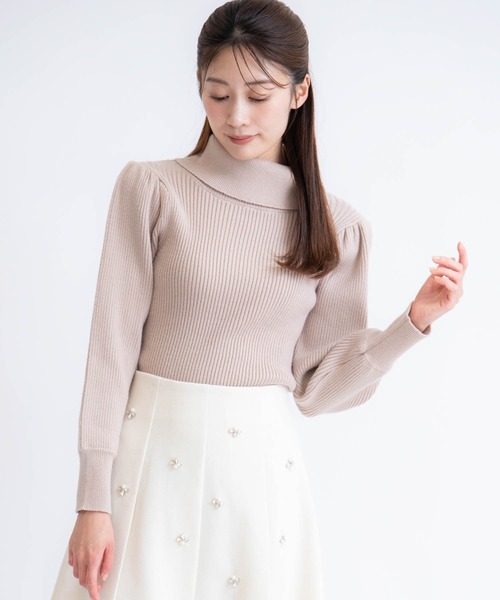 NOELA（ノエラ）の「タートルネックリブニット（ニット/セーター・レディース・ブラック/サックスブルー/レッド/ベージュ・フリー）」の8枚目の写真