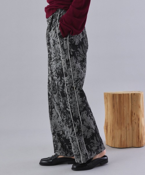 Muscat（マスカット）の「フラワージャガードワイドパンツ（その他パンツ・レディース・ブラック×ホワイト/ブラック・F）」の2枚目の写真