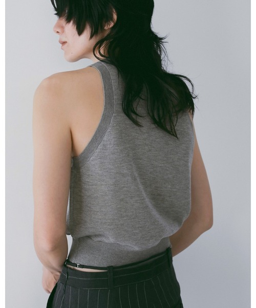 anuke(アンヌーク)の「Highgauge Sheer Tanktop(タンクトップ・レディース・ブラウン/ピンク/グレイッシュベージュ・FREE)」の8枚目の写真