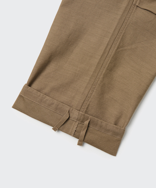 MUSINSA STANDARD（ムシンサスタンダード）の「ホワイトサテンパラシュートカーゴパンツ [サンドベージュ]（その他パンツ・メンズ・その他・38/36/34/32/30/31/33/26/27/28/29）」の8枚目の写真