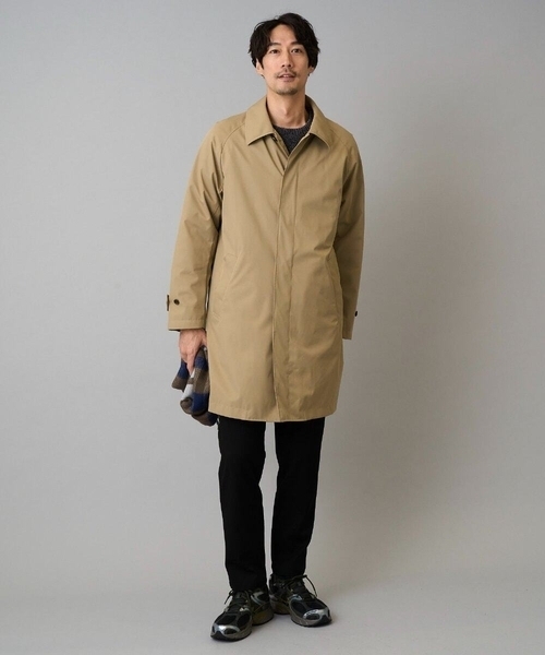 a.v.v(アーヴェヴェ)の「【830FPダウン/軽量/撥水/防風】ライトスカイダウンステンカラーコート(ダウンジャケット/コート・メンズ・ベージュ/ブラック・46/48/50)」の19枚目の写真